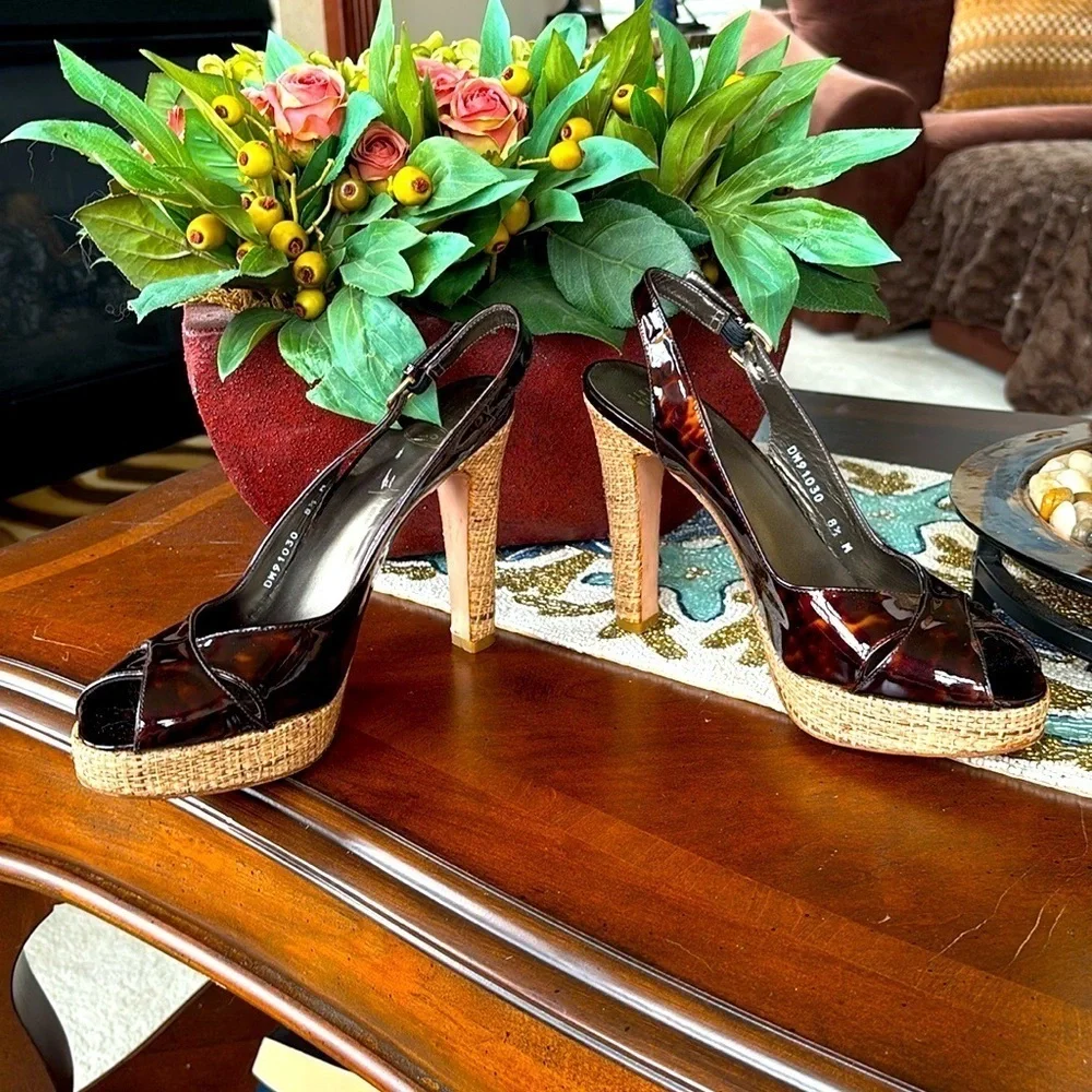 Stuart Weitzman for Scoop NYC Slingback Peep Toe Heels Tortoise Patent Leather